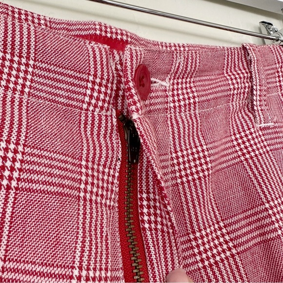 Supreme Red Plaid Shorts - Picture 5 of 11